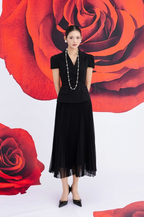 Sixdo Black Pleated Chiffon Flared Skirt